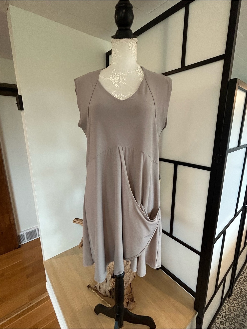Sympli Mauve-Taupe Sleeveless V-Neck Swing Tunic with Draped Pocket